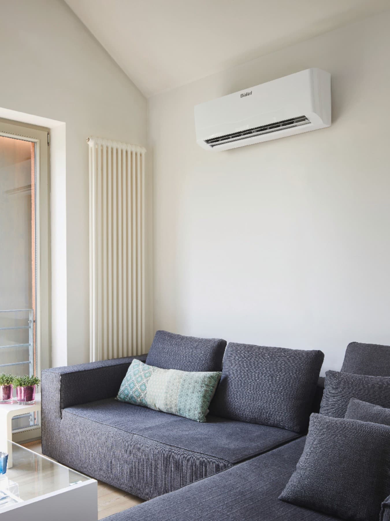 Airco aan de muur.