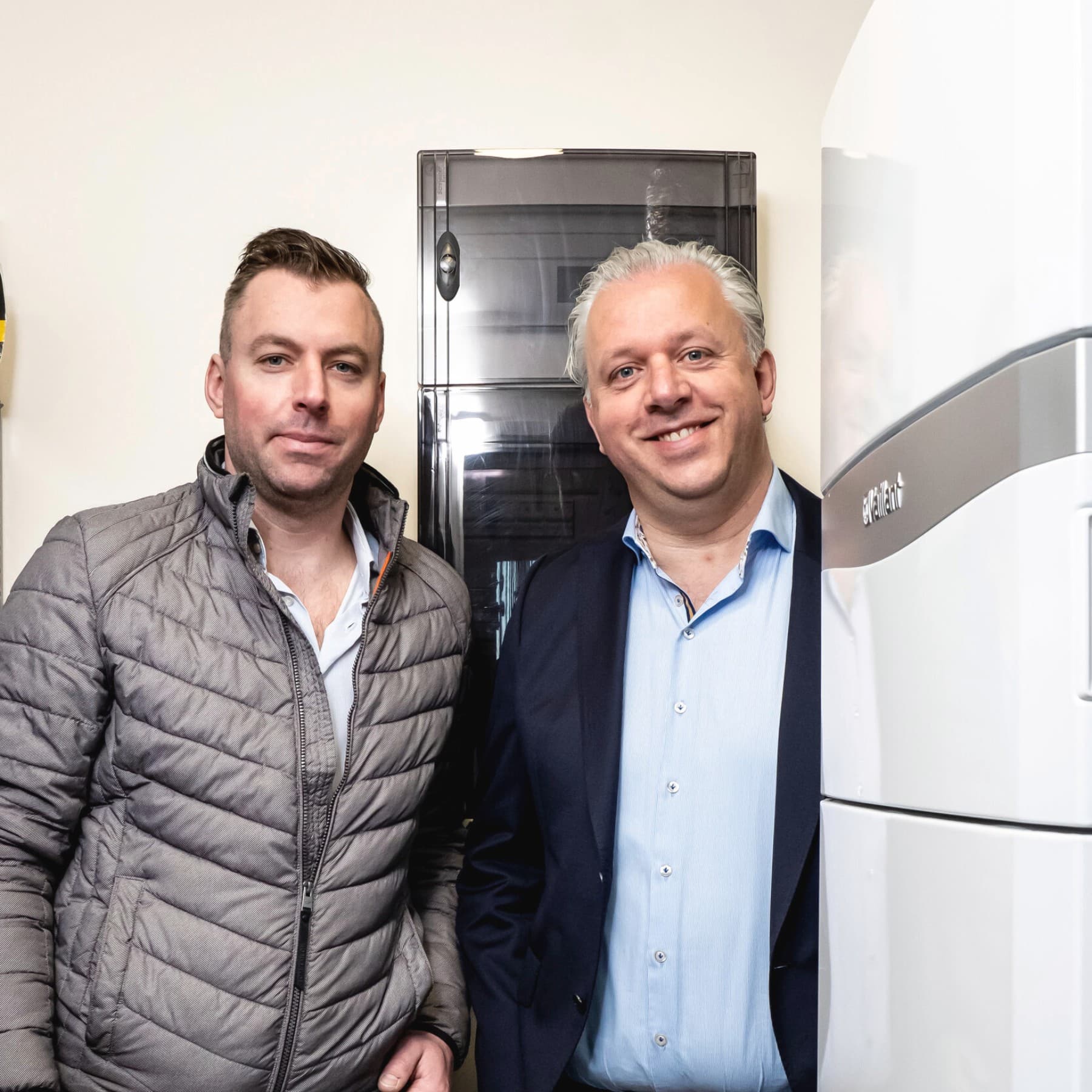 Josan Erens (installateur) en Erwin Beerts (Account Manager Vaillant)