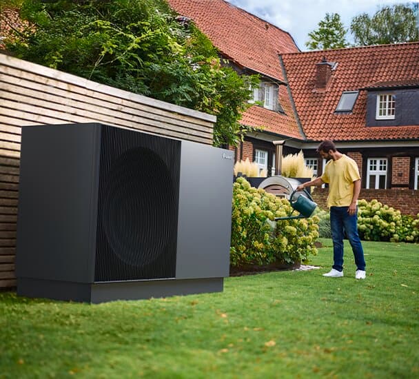 aroTHERM perform in een tuin