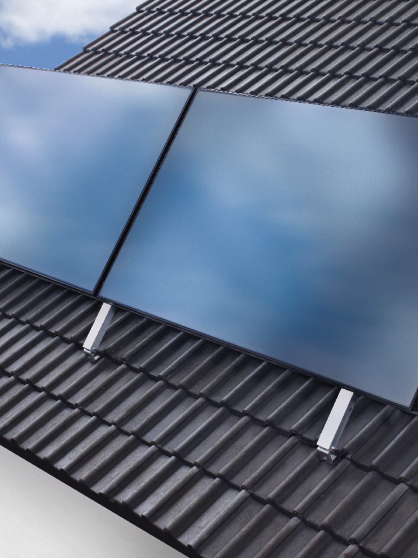 Zonnepanelen op een dak